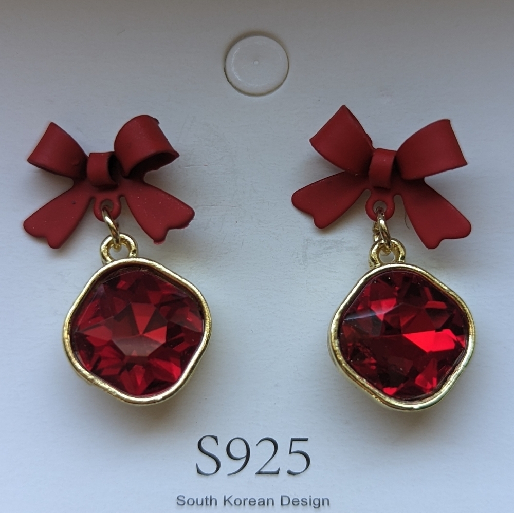 Earring - Red bow/stud